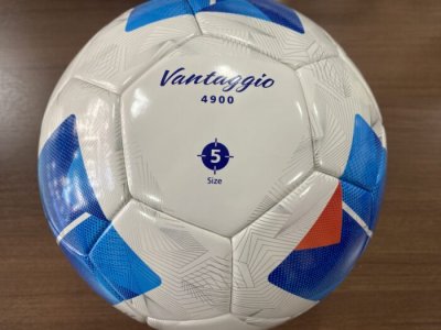 モルテン ヴァンタッジオ4900 5号球（芝用）